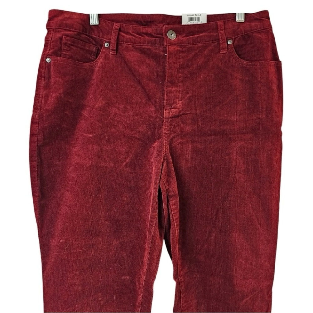 🎈🎈🎈BOGOHO 🎈🎈🎈Deep Red Corduroy Curvy Skinny Pants-16